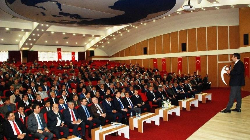 Milli Eğitim M&uuml;steşarı Tekin Eğitim Camiasıyla Bir Araya Geldi