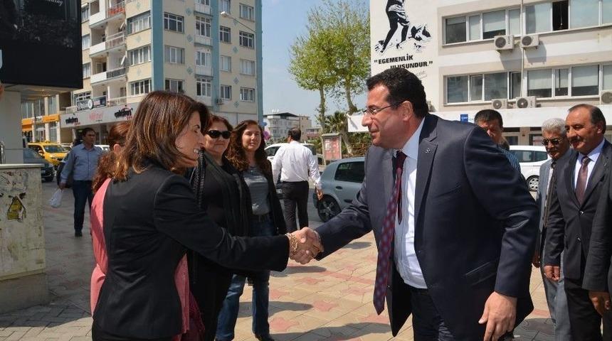 Mhp Genel Başkan Yardımcısı Tanrıkulu İzmir&rsquo;de &rsquo;evet&rsquo; Turunda