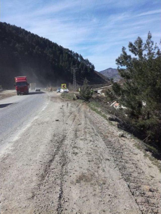 Kahramanmaraş’ta Tır Şarampole Devrildi: 1 Yaralı