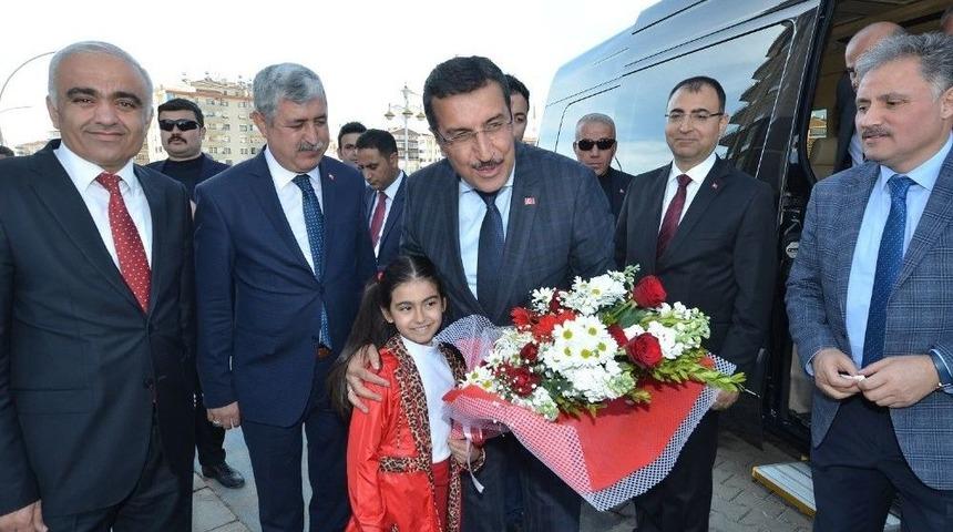 Yeşilyurt Belediyesi Engelsiz Park Alanına Mahalle Camisi Temeli Atıldı