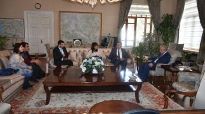 Manisalı &Ouml;ğrencilerin Beklediği Forum Başlıyor