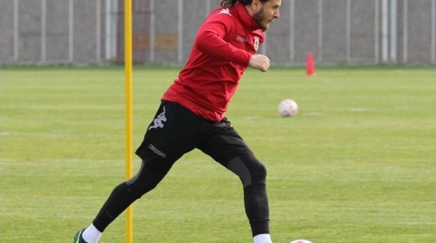 Osman &Ouml;zk&ouml;yl&uuml;: "kalan 8 Ma&ccedil;ta M&uuml;mk&uuml;n Olduğundan &Ccedil;ok Puan Almak İstiyoruz&rdquo;