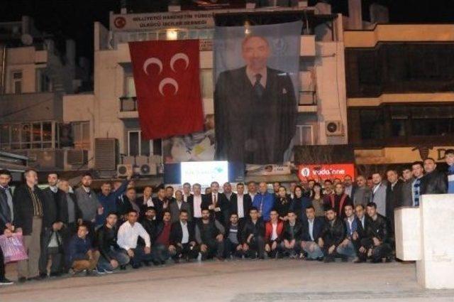 Ülkücü İşçiler “başbuğ” Türkeş İçin Mevlit Okuttu