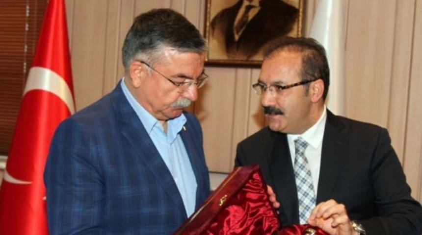 Bakan Yılmaz: Gaziantep &Uuml;niversitesi&rsquo;ni Tebrik Ediyorum