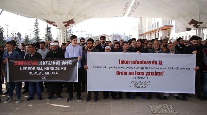 Saldırıda &Ouml;len Suriyeli &Ccedil;ocuklar İ&ccedil;in Gıyabi Cenaze Namazı Kılındı