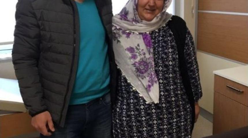 Mide K&uuml;&ccedil;&uuml;ltme Ameliyatıyla 13 Kilo Verdi