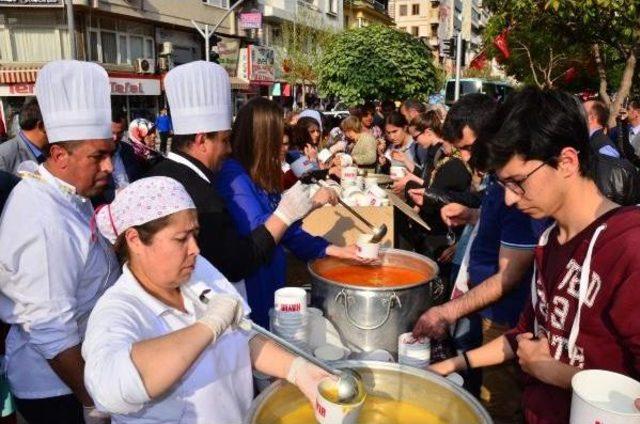 Chp Manisa'dan 'hayır' Çorbası Ikramı