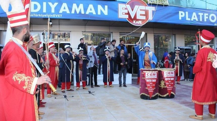 Adıyaman&rsquo;da Coşkulu &lsquo;evet Kafe&rsquo;nin A&ccedil;ılışı