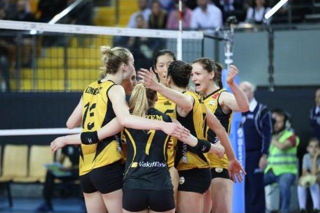 Vakıfbank: 3 - Volero Zürich: 1