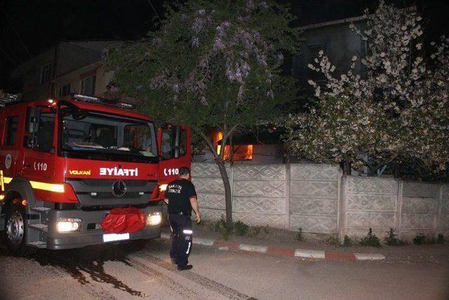 Sabaha Karşı Çıkan Yangın, Paniğe Neden Oldu