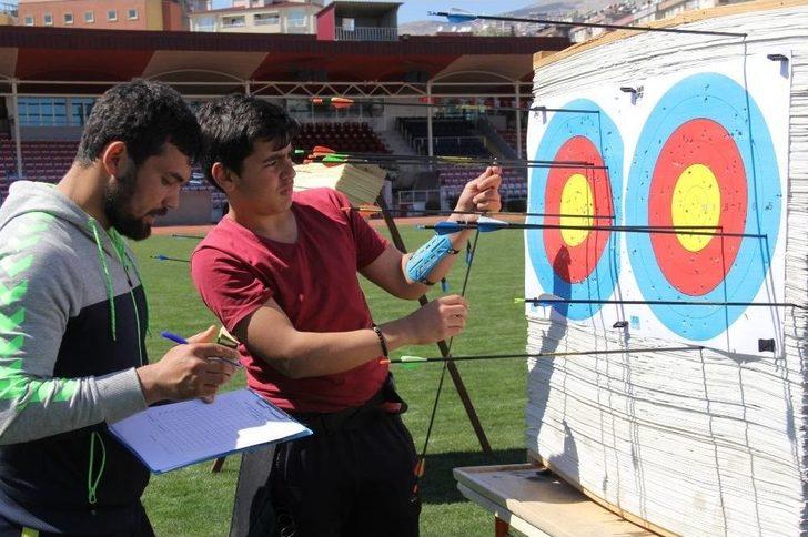 Öğrenciler Hedefi 12’den Vurmak İçin Yarıştı G3