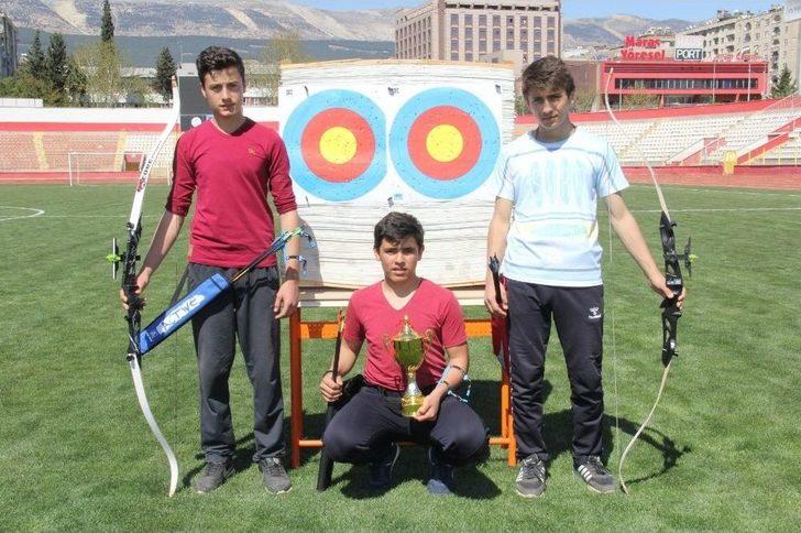 Öğrenciler Hedefi 12’den Vurmak İçin Yarıştı G4