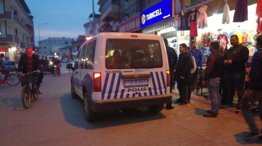 G&ouml;zaltına Alınacağını Anlayan İki Gen&ccedil; Polisten Ka&ccedil;tı