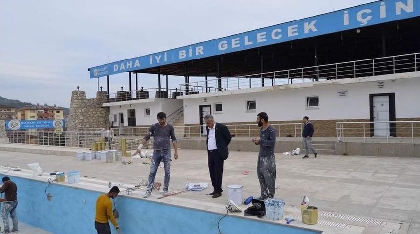 Bayırk&ouml;y&rsquo;de Yarı Olimpik Y&uuml;zme Havuzu Sezona Hazırlanıyor