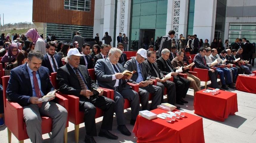 Ne&uuml;&rsquo;de Kitap Okuma Etkinlikleri Devam Ediyor