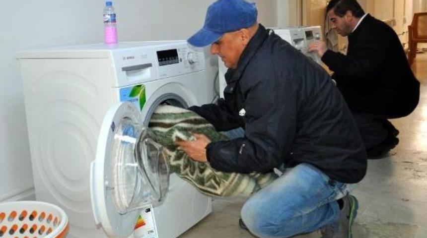 Hıristiyan Topluluğundan, M&uuml;lteciler I&ccedil;in &Uuml;cretsiz &Ccedil;amaşırhane