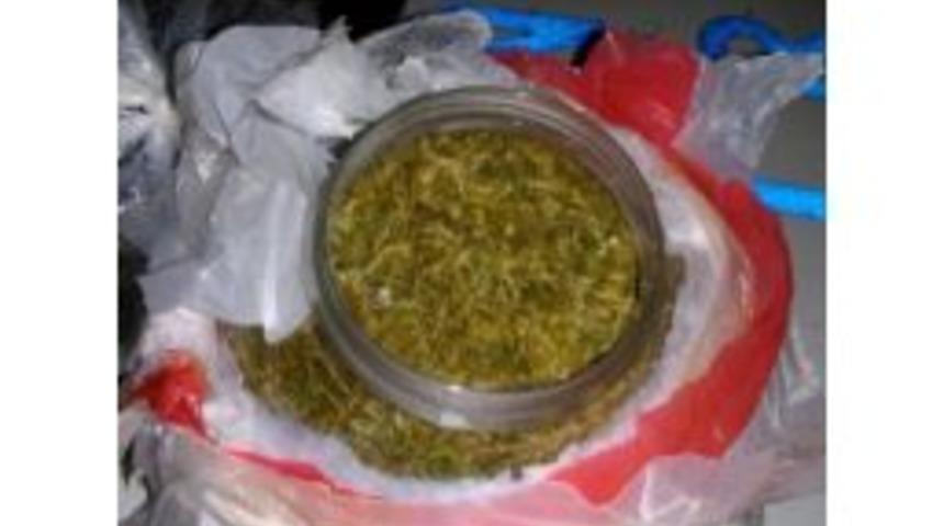 Yağ Bidonunda Esrar Ele Ge&ccedil;irildi