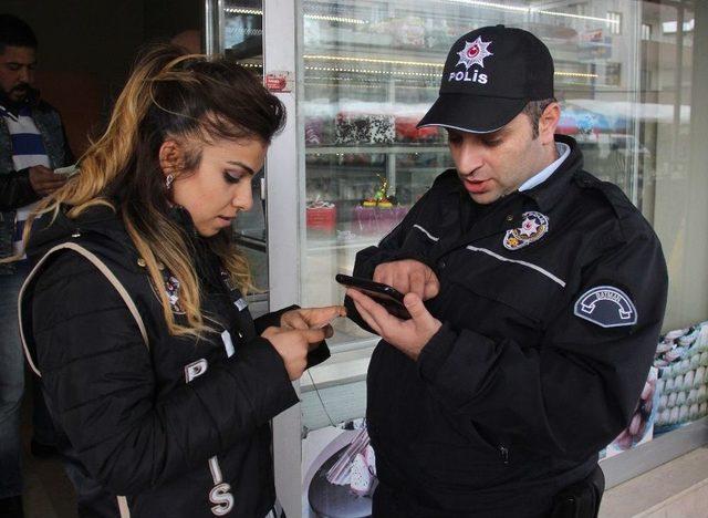 Polis Tek Tıkla Gbt Sorgusu Yapıyor 1