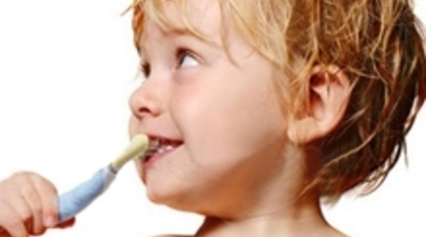 &Ccedil;ocuklarda Diş Tedavisi