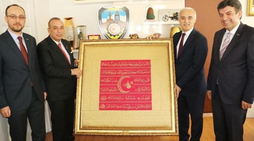 Konesob&rsquo;tan M&uuml;siad Genel Başkanı Olpak&rsquo;a Ahilik Sancağı