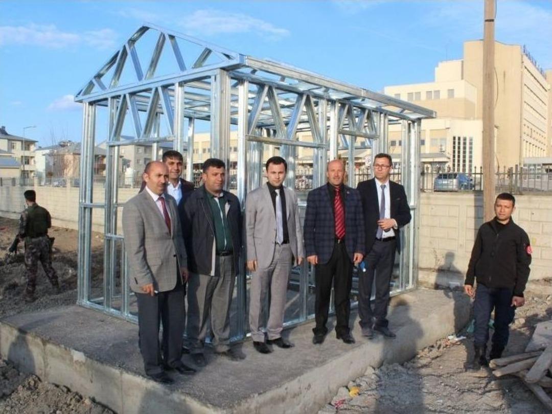 Bulanık&rsquo;ta Kayyum Hizmette Sınır Tanımıyor