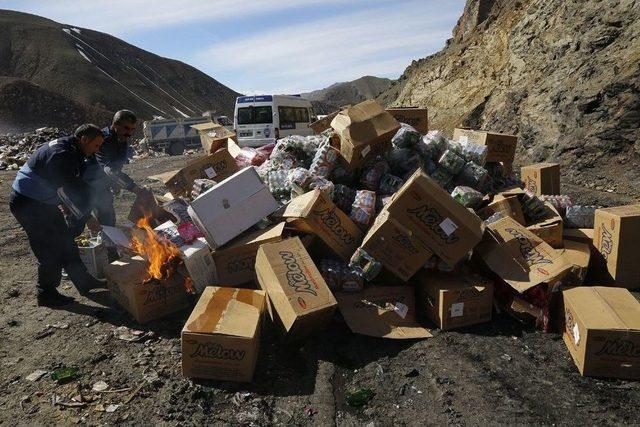 Yüksekova’da Tarihi Geçmiş Gıdalar İmha Edildi