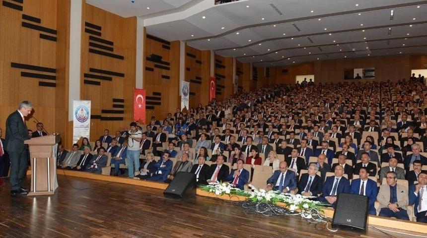 Odak Projesinde Başarılı Olan Okullara Kalite Beratı Ve Başarı Belgesi Verildi