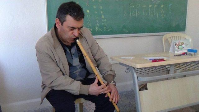 K&uuml;tahya&rsquo;da Ney Kursu 1