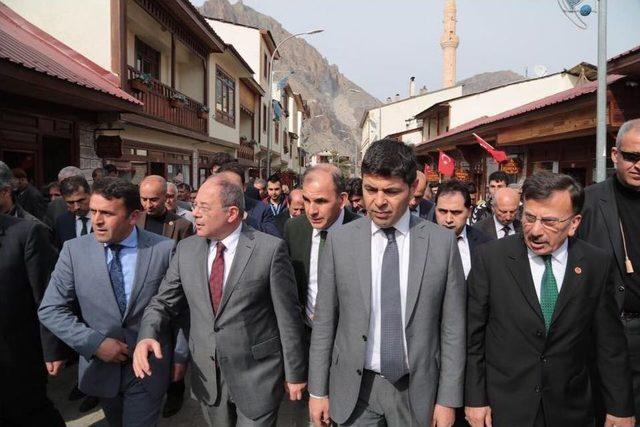 Sağlık Bakanı Akdağ, Yolculuğunu Sosyal Medyadan Paylaştı