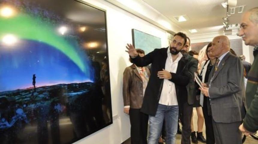 &Uuml;niversitelilerle Sanat&ccedil;ıları Buluşturan &ldquo;Karşılaşma&rdquo; Sergisi İk&uuml;sag&rsquo;Da