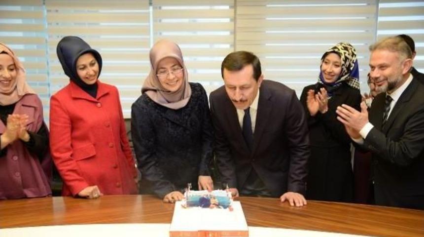 İşler &Ccedil;iftine 30'uncu Evlilik Yıld&ouml;n&uuml;m&uuml; S&uuml;rprizi