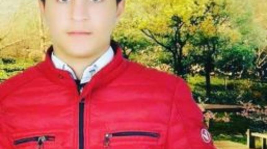 Kavgada Bıçaklanan Genç, Tedavi Gördüğü Hastanede Hayatını Kaybetti