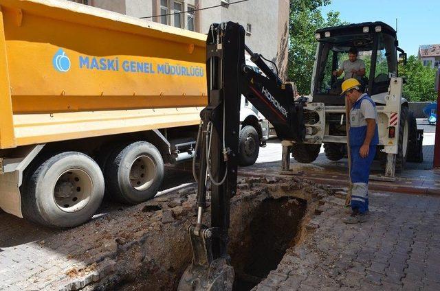 Başharık Ve Hasanvarol Mahallelerinin İçme Suyu Altyapısı Yenilendi