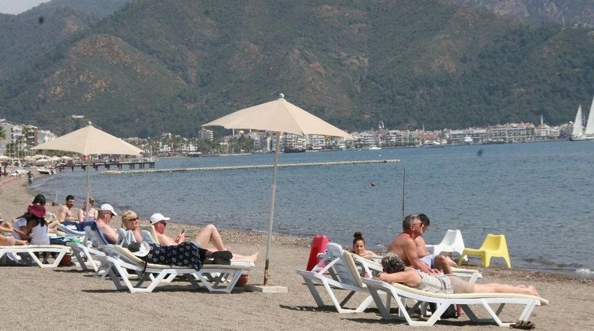 G&uuml;neyde Sahiller Isınıyor