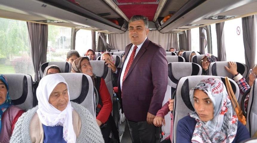 &Ouml;zg&uuml;ven: &ldquo;bizi Geleceğe Taşıyacak Olan Ge&ccedil;mişimiz Ve K&uuml;lt&uuml;r&uuml;m&uuml;zd&uuml;r&rdquo;