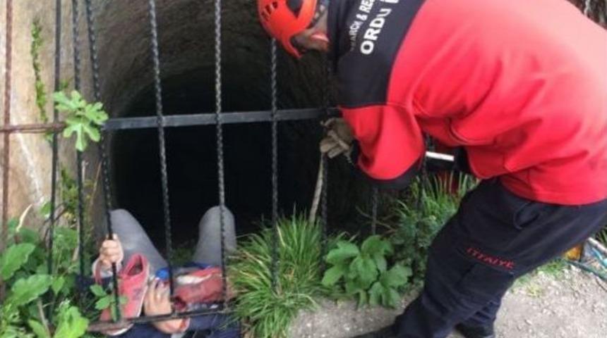 İzmir&rsquo;den Geldi, &Uuml;nye Kalesi&rsquo;nde Mahsur Kaldı