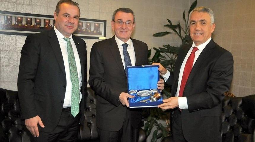 &Uuml;niversite-sanayi İş Birliği G&ouml;r&uuml;ş&uuml;ld&uuml;