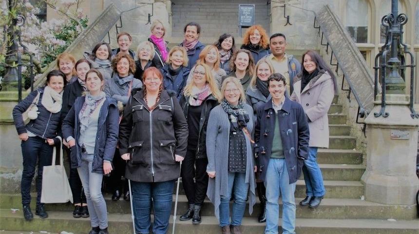 A&uuml; Oxford &Uuml;niversitesi&rsquo;nde