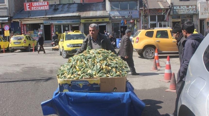 Ağrı&rsquo;da &Ccedil;iriş Tezgahlardaki Yerini Aldı