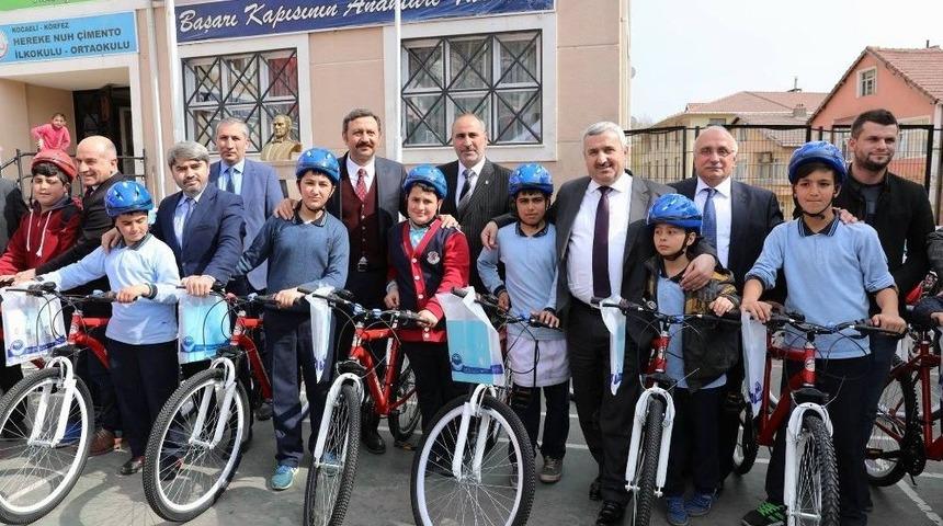 Herekeli &Ouml;ğrenciler Bisikletlerine Kavuştu