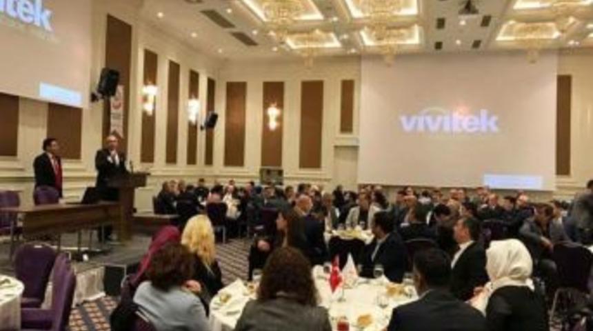 İş D&uuml;nyası Konfederasyonu İstanbul&rsquo;da &rsquo;evet&rsquo; Dedi