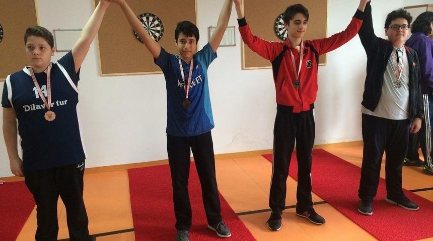 İhlas Koleji Dartta İstanbul İkincisi Oldu