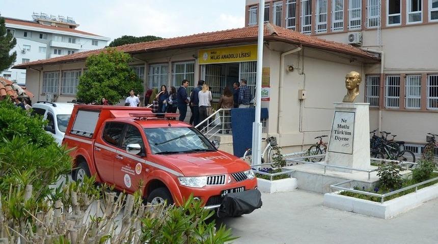 Milas&rsquo;ta Lisede Gaz Paniği