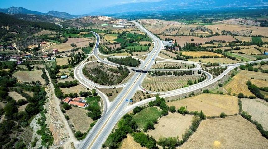 Tekkek&ouml;y Kavşak K&ouml;pr&uuml;leri Olimpiyatlara Yetiştirilmeye &Ccedil;alışılıyor