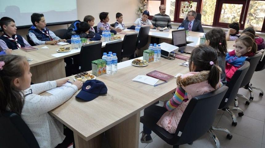 Minik İzcilerden Kent Konseyi&rsquo;ne Ziyaret