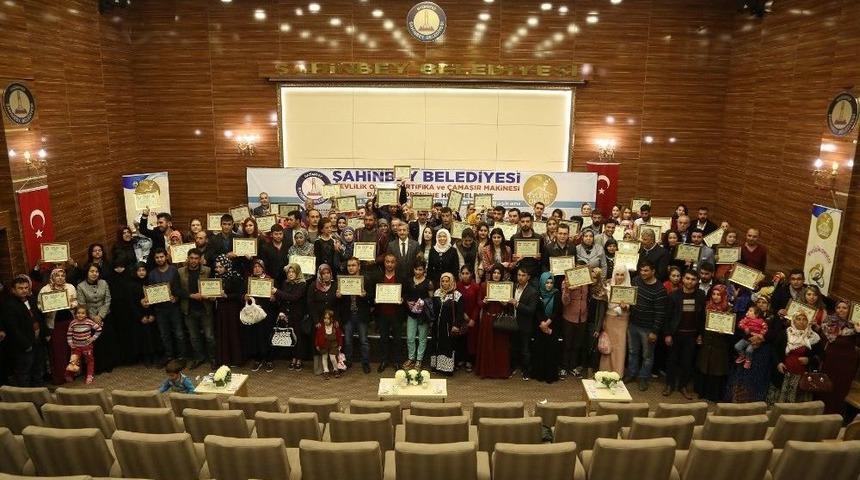 Evlilik Okulu&rsquo;ndan 92 &Ccedil;iftimiz Daha Sertifikalarını Aldı