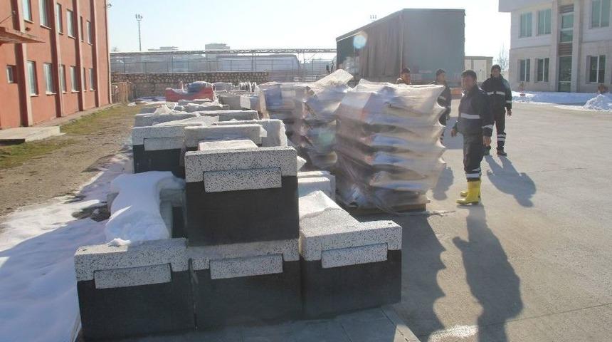 İstanbul Ve Gebze’den Görevlendirme Yapılan Silvan Belediyesine Yardım