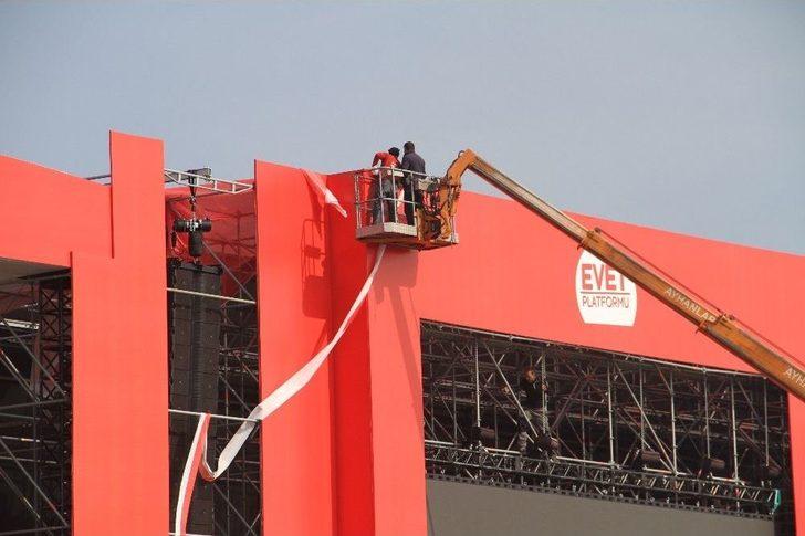 “büyük İstanbul Mitingi” Hazırlıkları Devam Ediyor G4