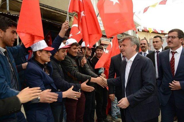 Kadınhanı’nda Şehir Konağı Ve Yeni Otogarın Temeli Atıldı