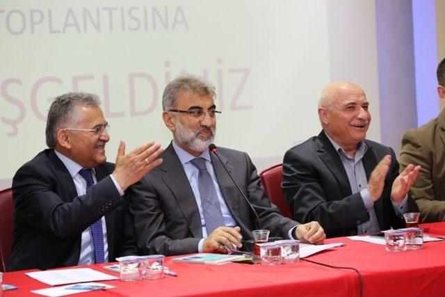 Başkan Büyükkılıç Muhtarlar Toplantısında Yeni Yıl Yatırımlarını Anlattı 1